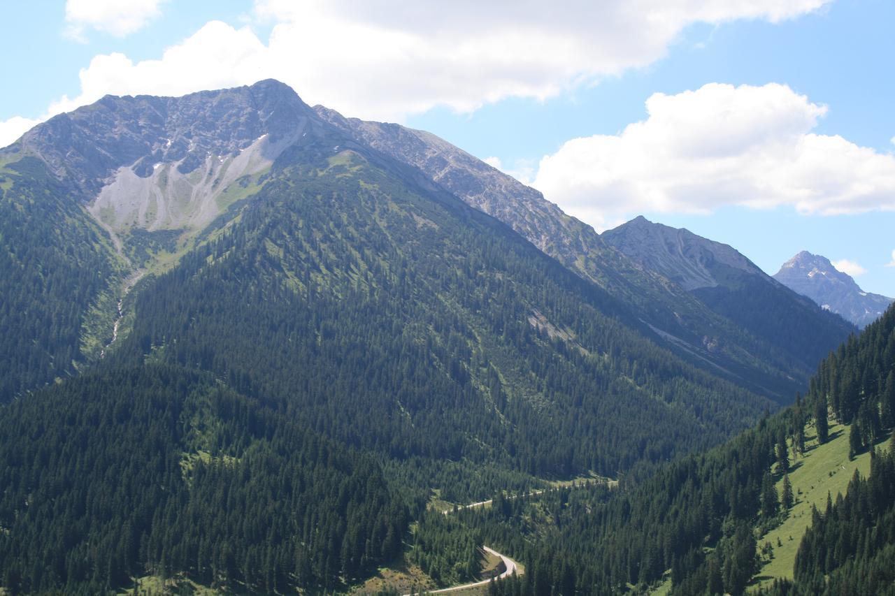 Gasthof Bergblick Berwang Exterior foto